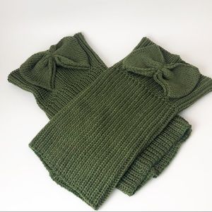 🔴 Green Boot Cuffs